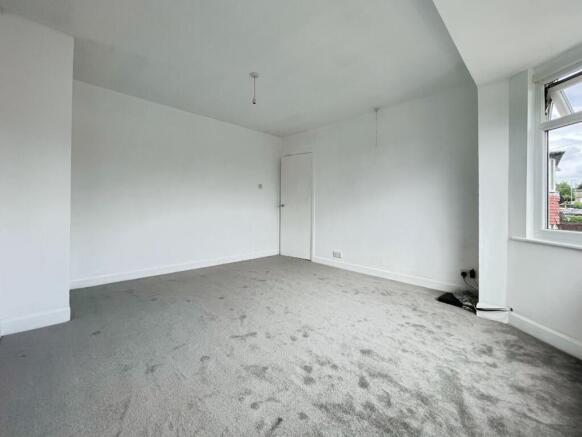 3 bed Semi-Detached for sale Image 10