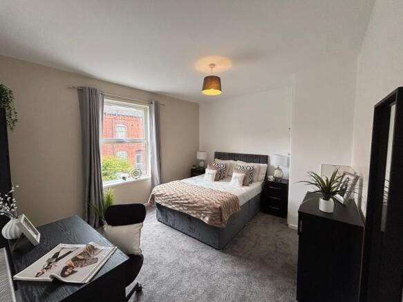 4 bed Terraced to rent Image 4