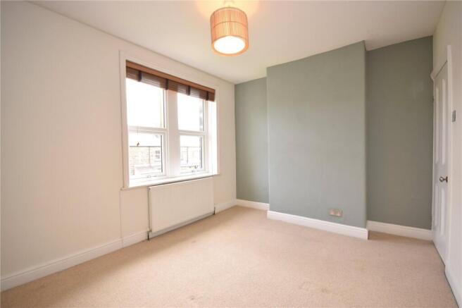 3 bed Terraced to rent Image 9