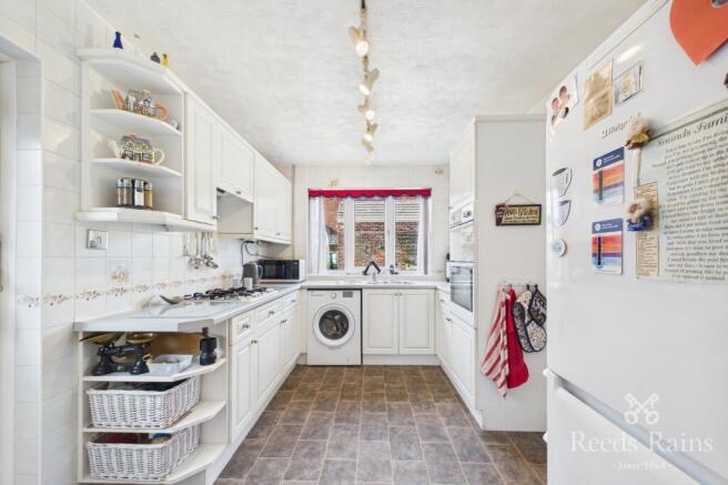 3 bed Detached for sale Image 6