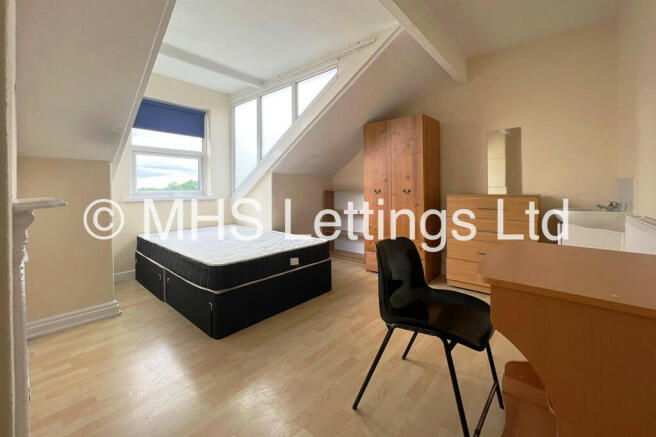 5 bed Terraced to rent Image 5