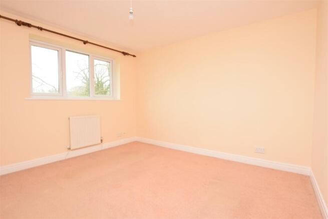 Bedroom 1.JPG