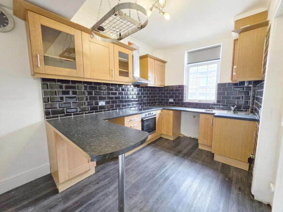 3 bed Terraced for sale Image 6