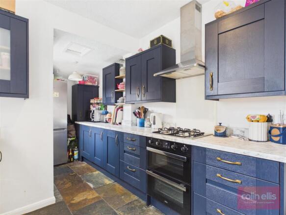 2 bed Terraced for sale Image 8
