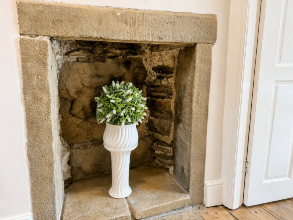 2 bed Cottage for sale Image 11