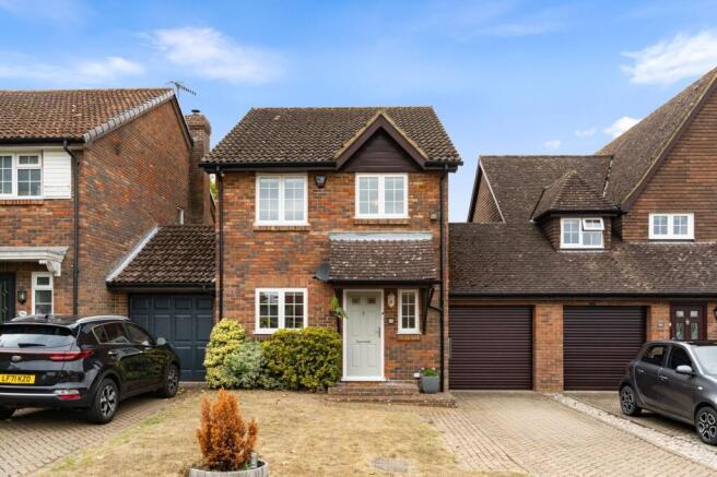 Clerks Croft, Bletchingley, Redhill, RH1 photo 4