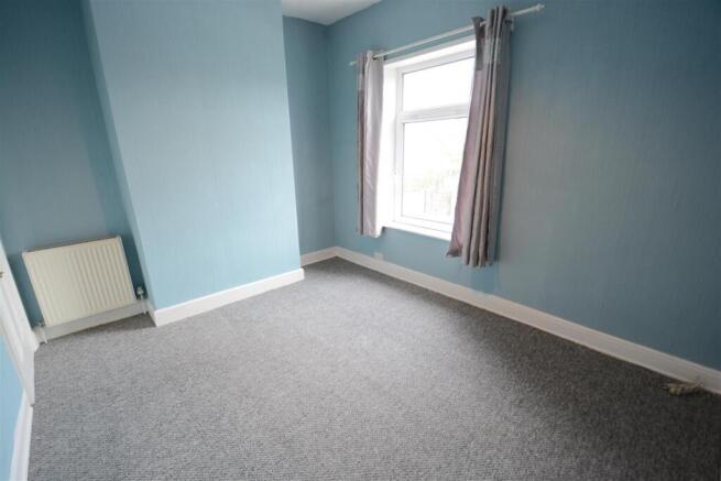 2 bed Terraced to rent Image 7