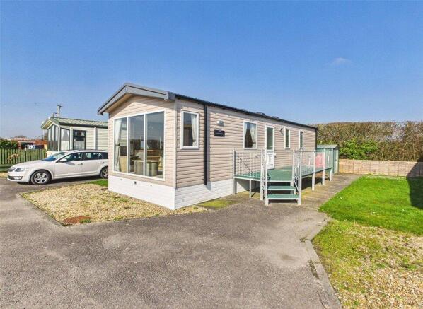 2-bed caravan on Weston Road, Edingworth, Somerset, BS24, £55,000