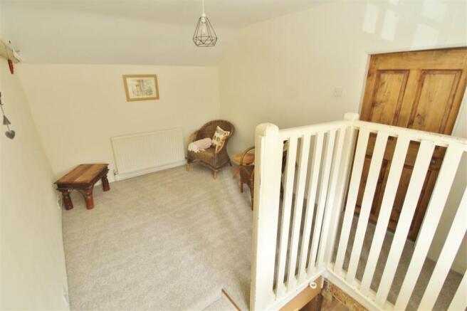 GALLERIED LANDING