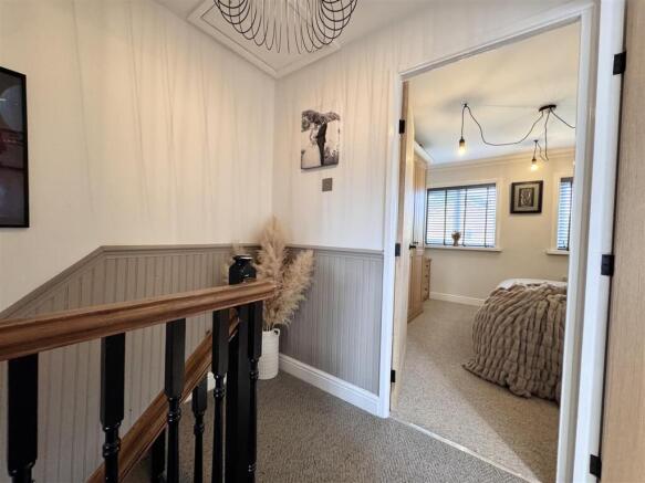2 bed Semi-Detached for sale Image 12