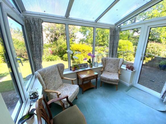 DINING/GARDEN ROOM