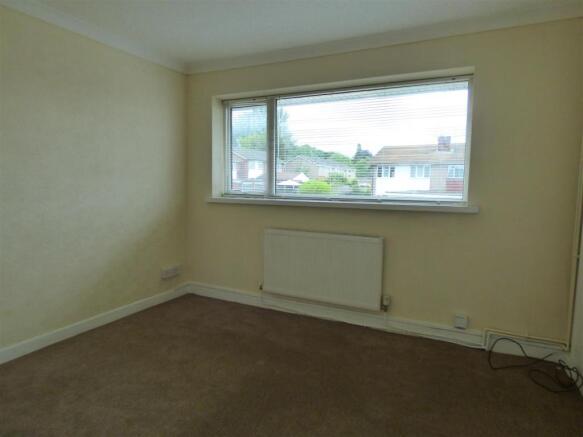 18 St Davids Close Bedroom 1 DI 1 .JPG