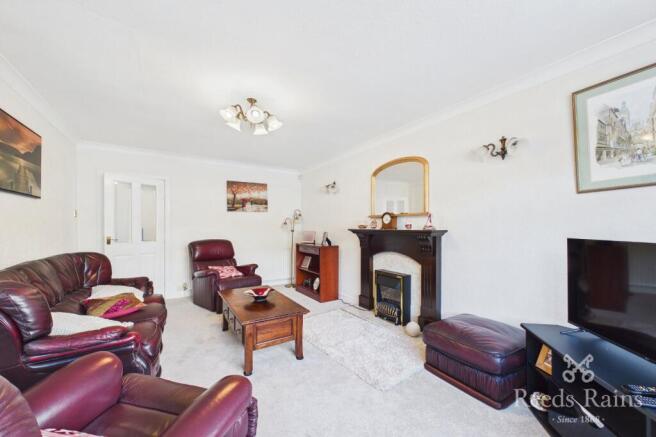 2 bed Bungalow for sale Image 10