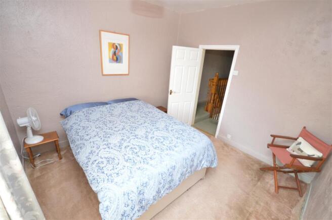 3 bed Terraced for sale Image 7