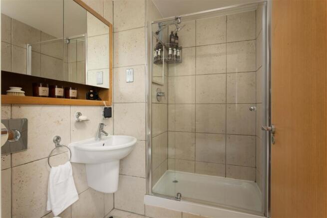 2 bed Penthouse for sale Image 7