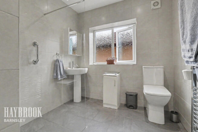 3 bed Detached Bungalow for sale Image 12