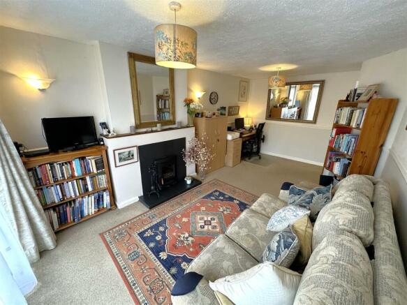 Large Sitting Room/ Bed 3 115