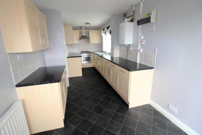 KITCHEN/BREAKFAST ROOM