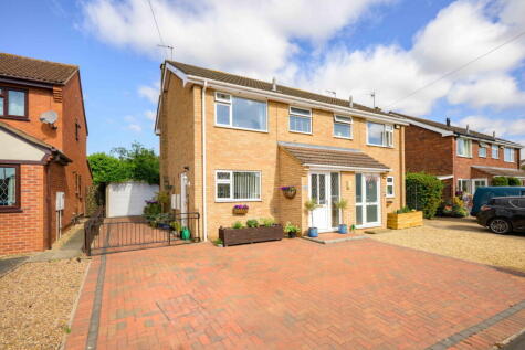 Meadowdale Crescent in Grantham