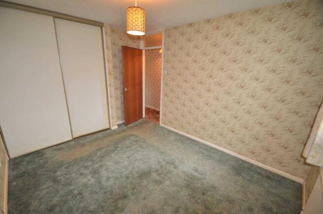 Spacious Bunglalow in need of updating - Haydons Park, Honiton