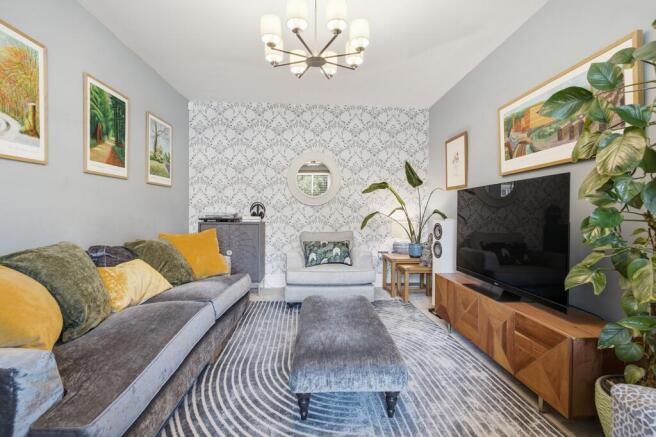 4 bed Semi-Detached for sale Image 11