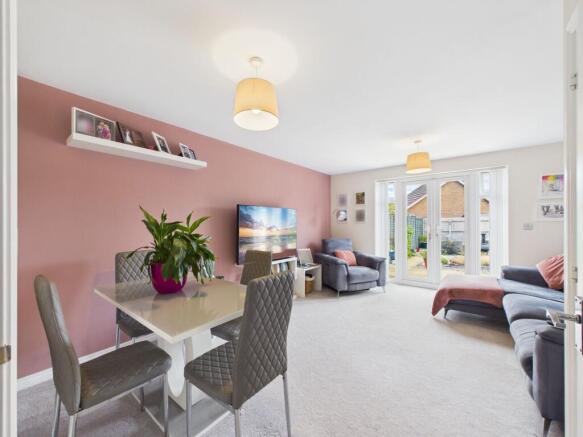 Lounge/ Dining room