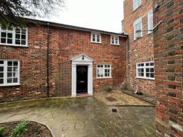 4, Cambridge House, Hitchin Street, Baldock SG7 6AE