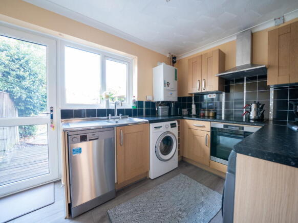 Crowhurst Close, Carlton Colville, Lowestoft, Suffolk, NR33 8SB photo 4