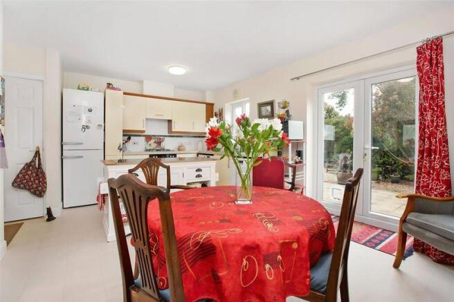 kitchen/dining...