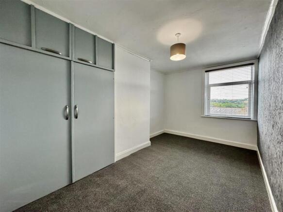 2 bed Terraced for sale Image 12