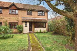 49, Mayfield Close, Hersham, Walton-on-thames KT12 5PR