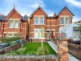 Upper Flat, 38, Mill Hill Road, Cowes PO31 7EG