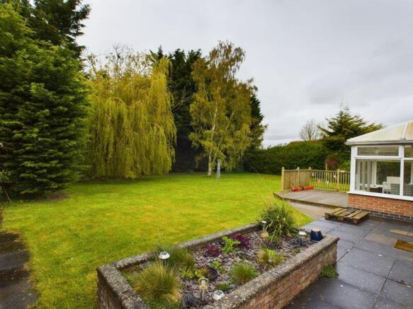Rear garden/patio area