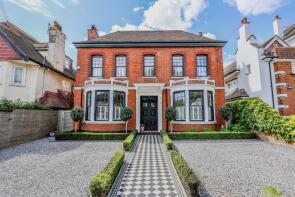 33, Preston Road, Westcliff-on-sea SS0 7ND