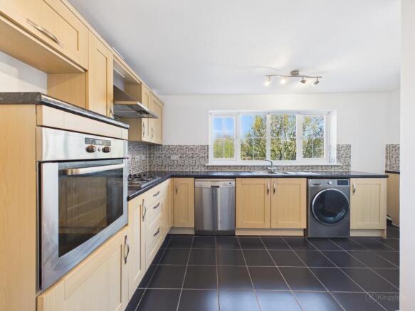 CAM02119G0-PR0567-STILL006