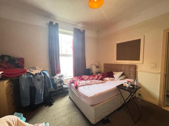 7 bed Terraced for sale Image 8