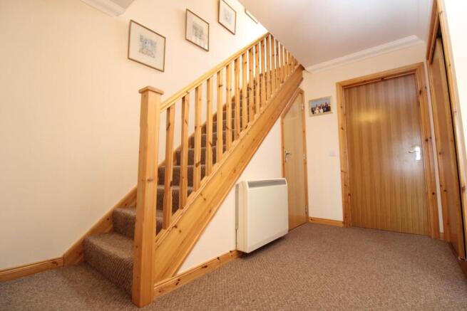 ENTRANCE HALL.JPG