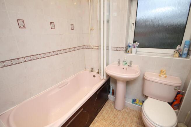 HOUSE BATHROOM/W.C.