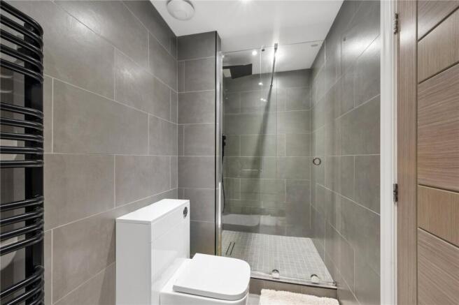 3 bed Apartment for sale Image 10