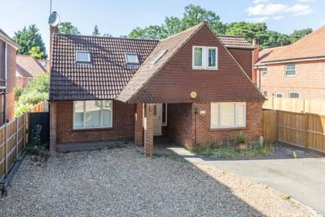 Old Woking Road, Pyrford, Surrey, GU22
