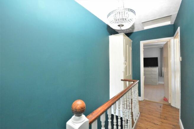 FIRST FLOOR LANDING