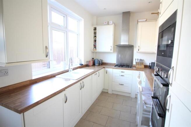 Kitchen/Breakfast Room