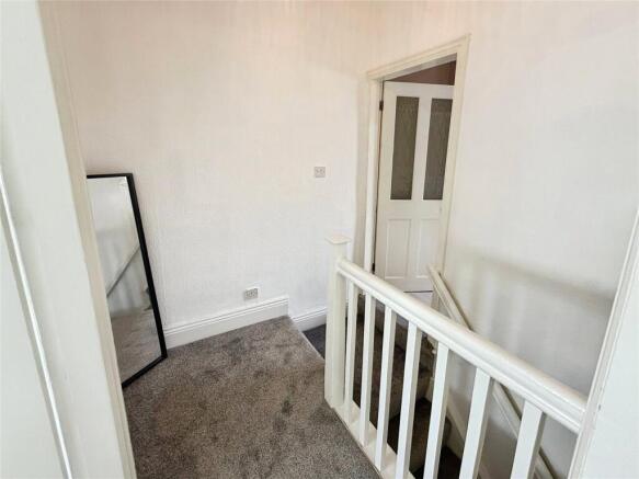 2 bed Terraced for sale Image 5