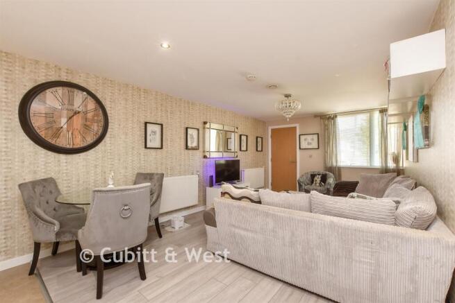 Kitchen Lounge/Diner
