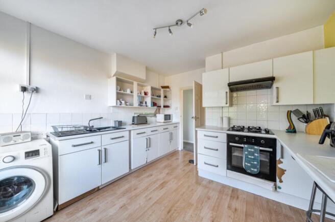 1421621-3-69a5b0f249c86