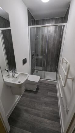 1 bed Apartment to rent Image 4