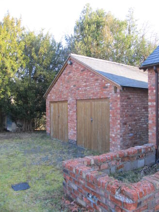 Detached Garage