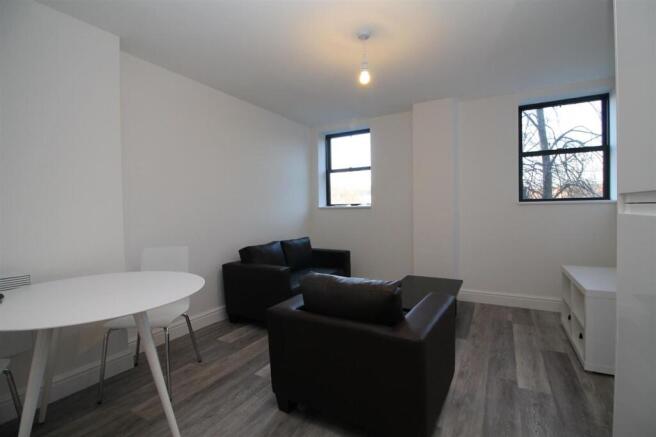 Apartment in Trelawny House Surrey Street - View 5