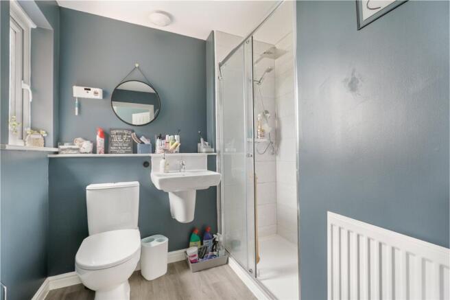 4 bed Detached for sale Image 11