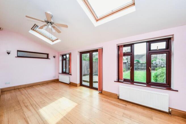 Garden Room/Dining R